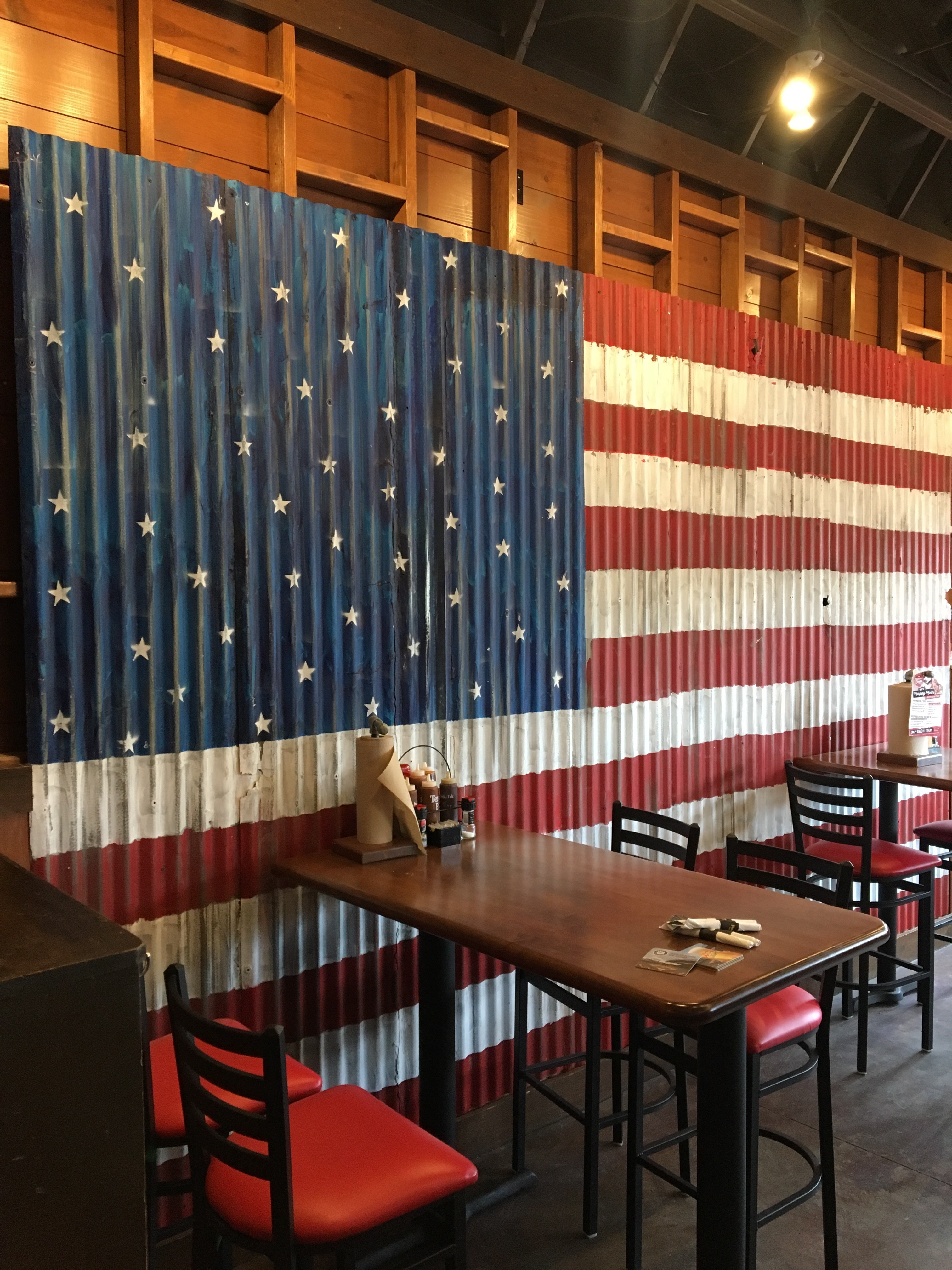 Ascend-Famous-Daves-Everett-Flag-Wall2-053019